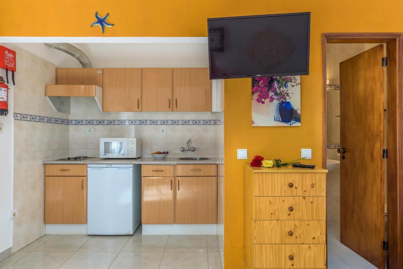 Palm Villa Estudios Lagos Extérieur photo