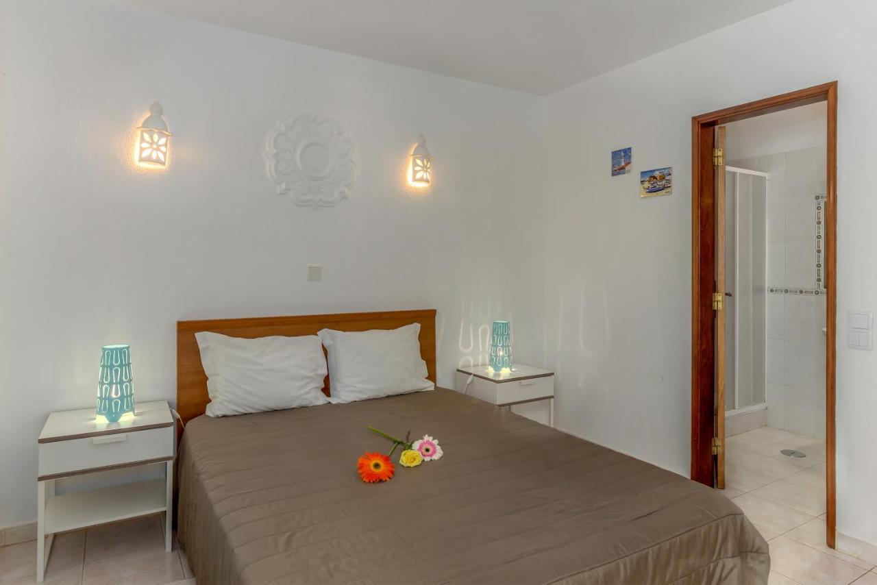 Palm Villa Estudios Lagos Extérieur photo