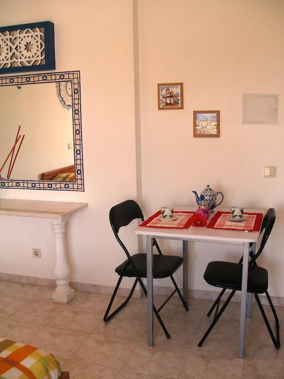 Palm Villa Estudios Lagos Extérieur photo